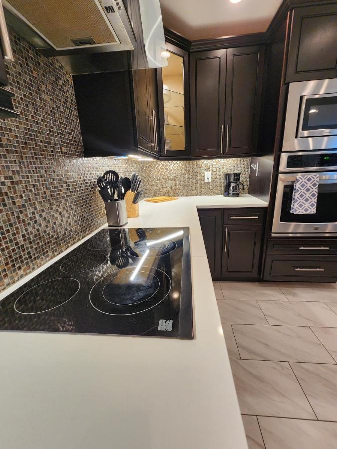 The Villa Orlando@College Park. Sleeps16 Bagian luar foto