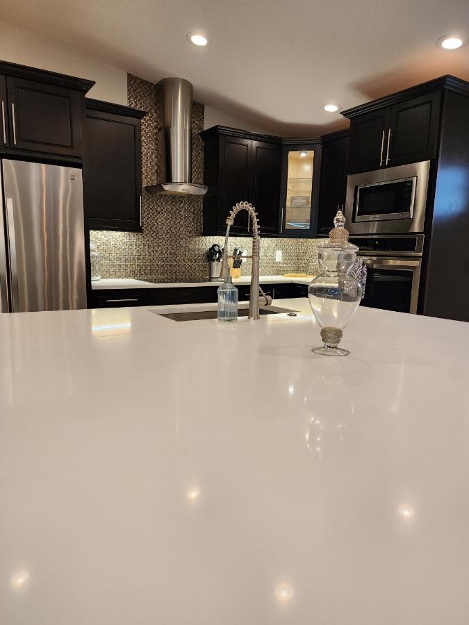 The Villa Orlando@College Park. Sleeps16 Bagian luar foto
