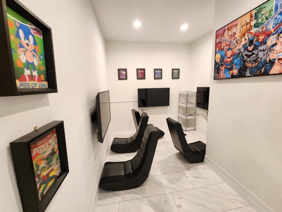 The Villa Orlando@College Park. Sleeps16 Bagian luar foto